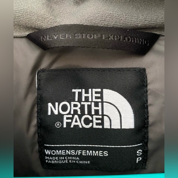 Grey north face - Picture 3 of 3